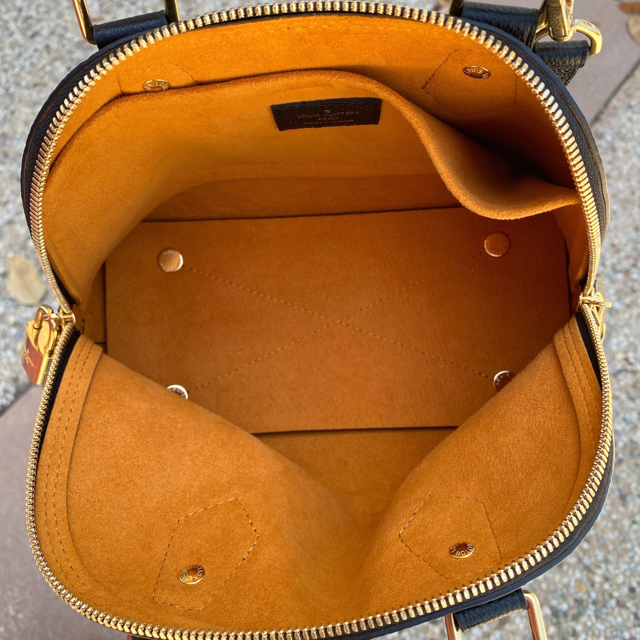 Louis Vuitton Neo Alma PM Monogram Shoulder Bag