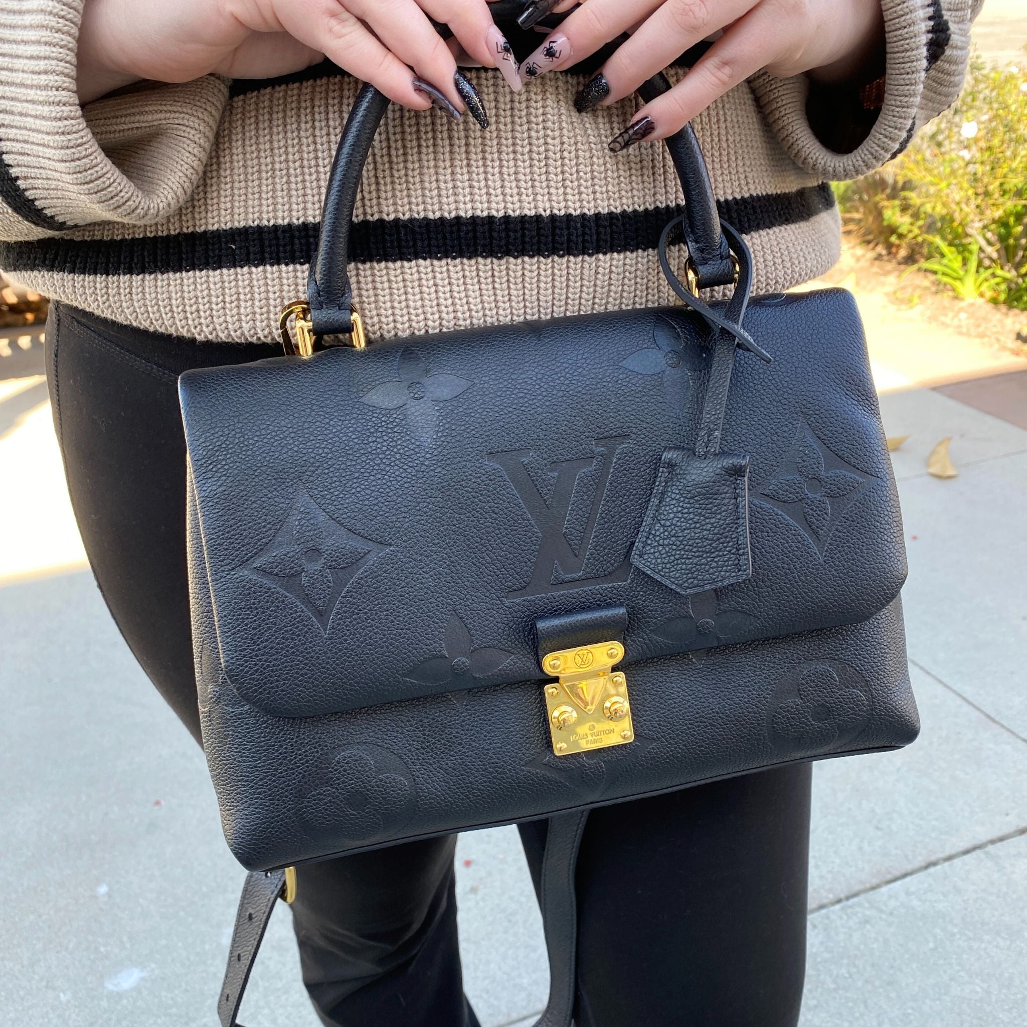 Louis Vuitton - Authenticated Madeleine Handbag - Leather Black Plain for Women, Good Condition