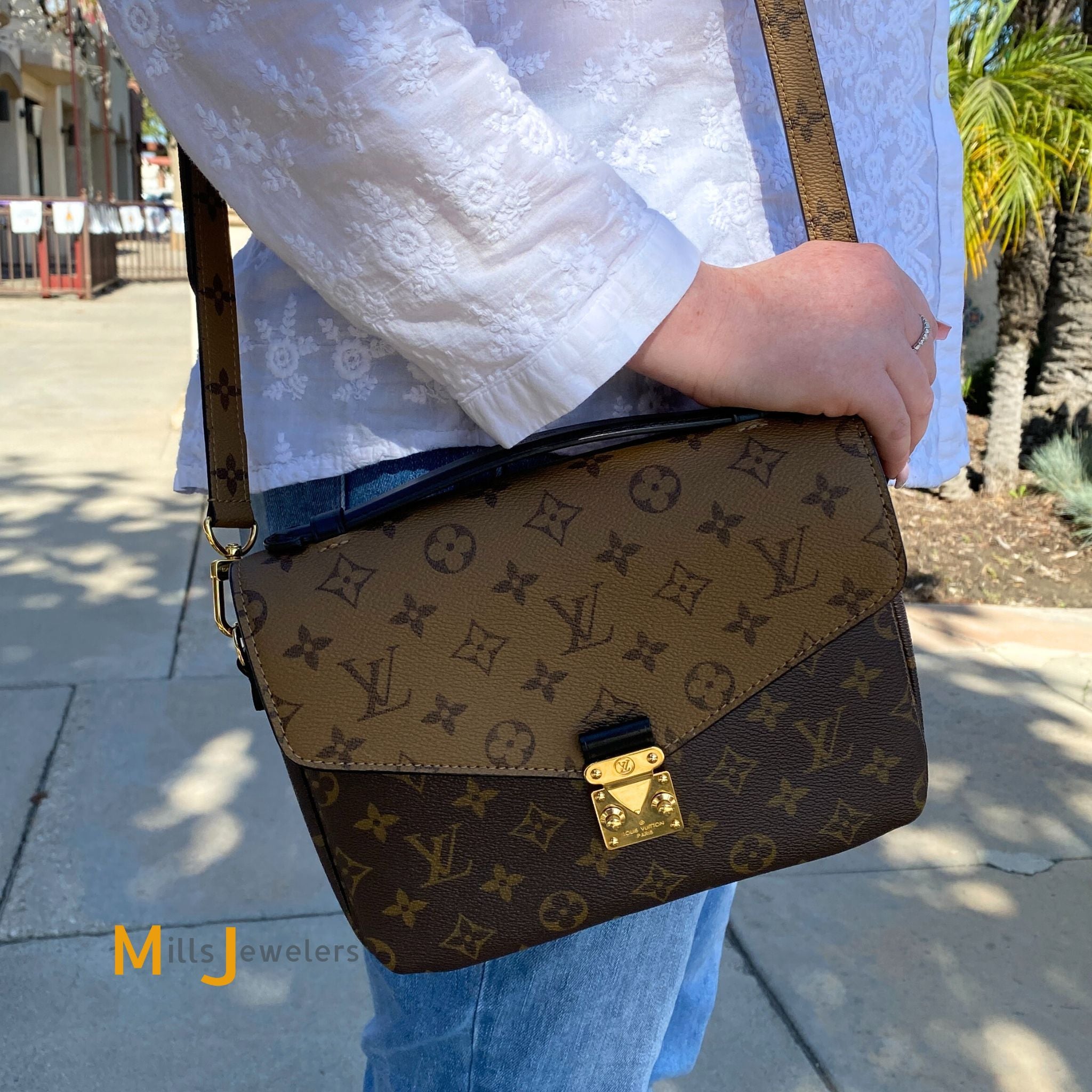 Louis Vuitton Pochette Metis MM Monogram Reverse Crossbody Shoulder Ba Mills Jewelers Loan