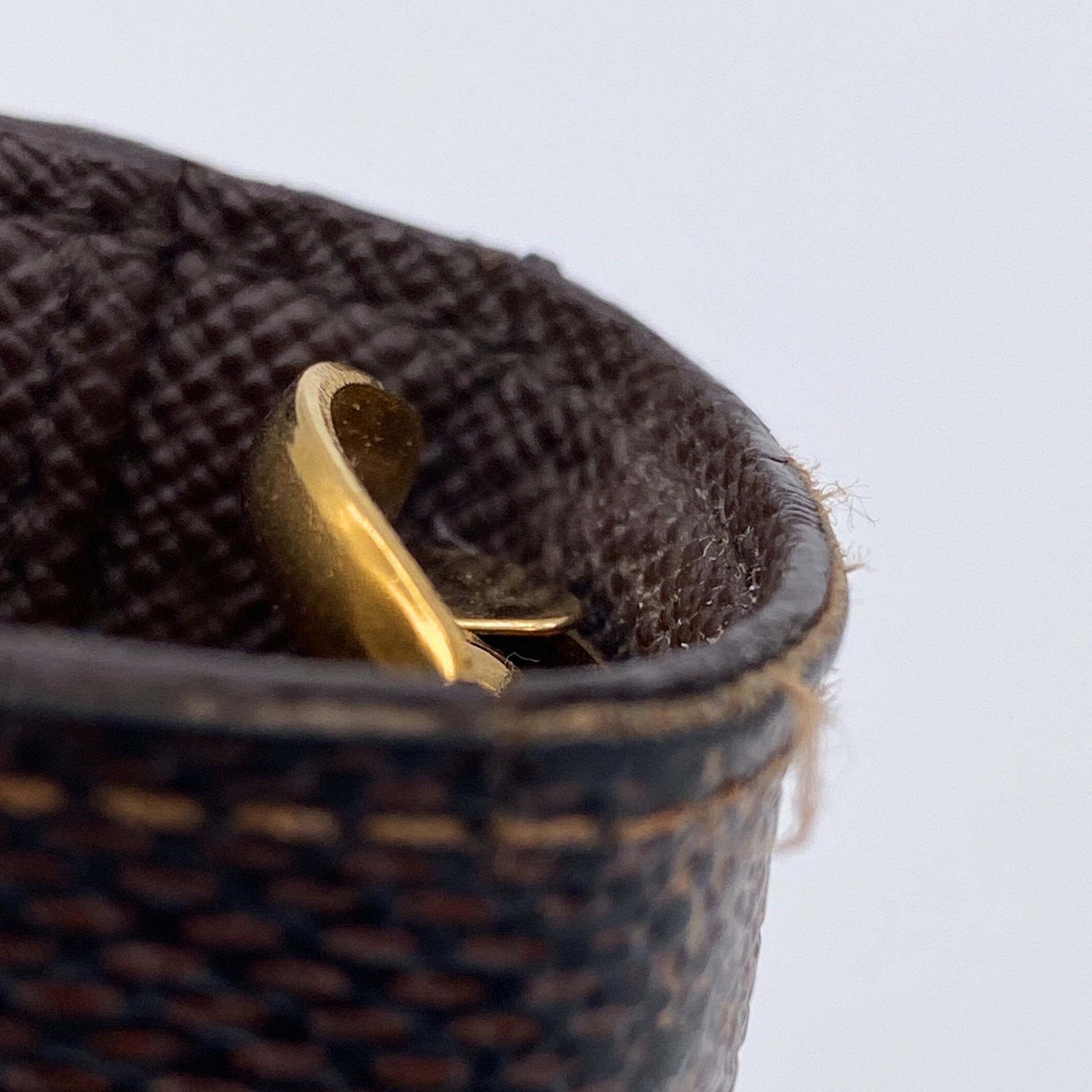 Louis Vuitton Medium Ring Agenda Cover Damier Ebene with Notepad Refil –  Mills Jewelers & Loan