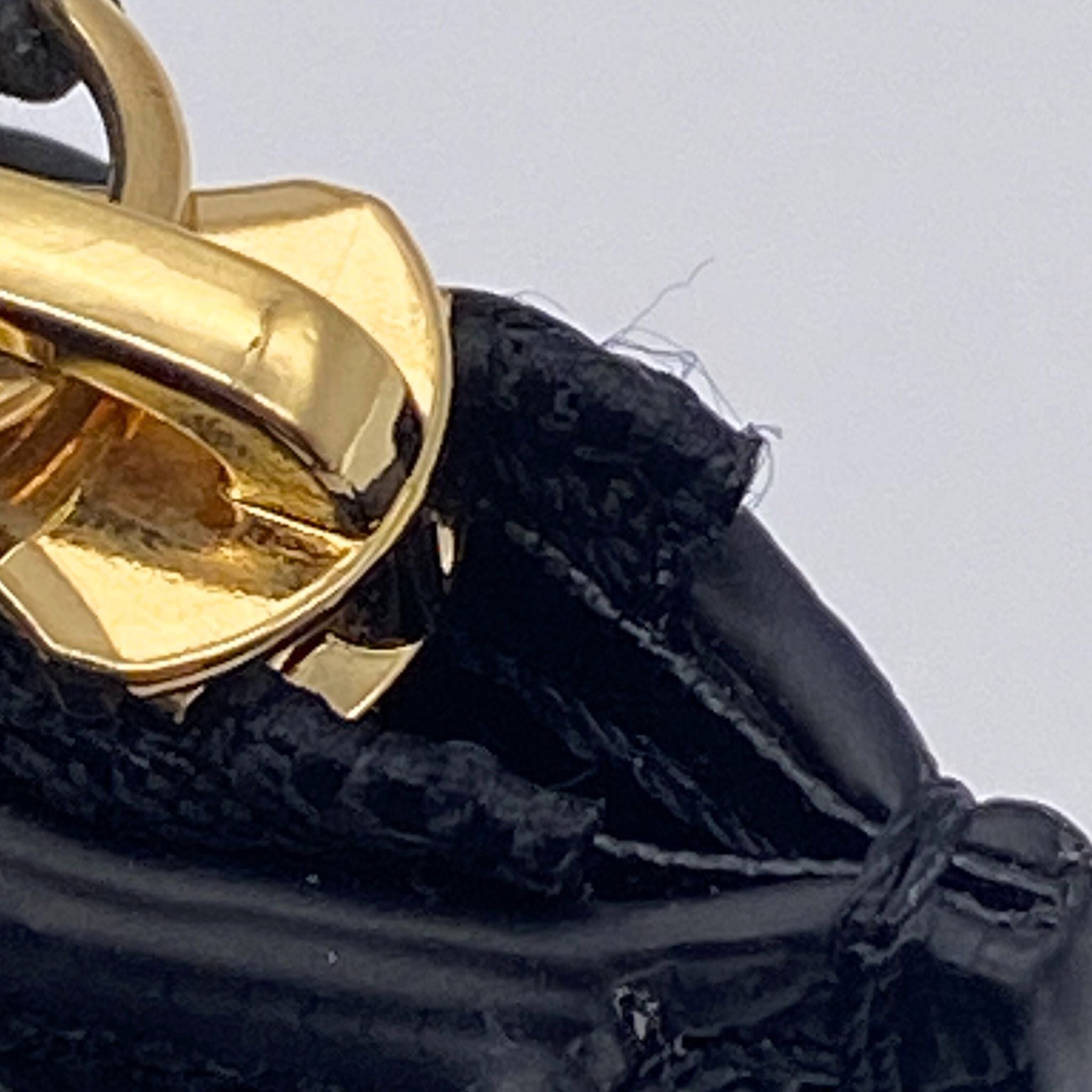 SOLD ••• ————————— Louis Vuitton Victorine Noir Empriente Leather