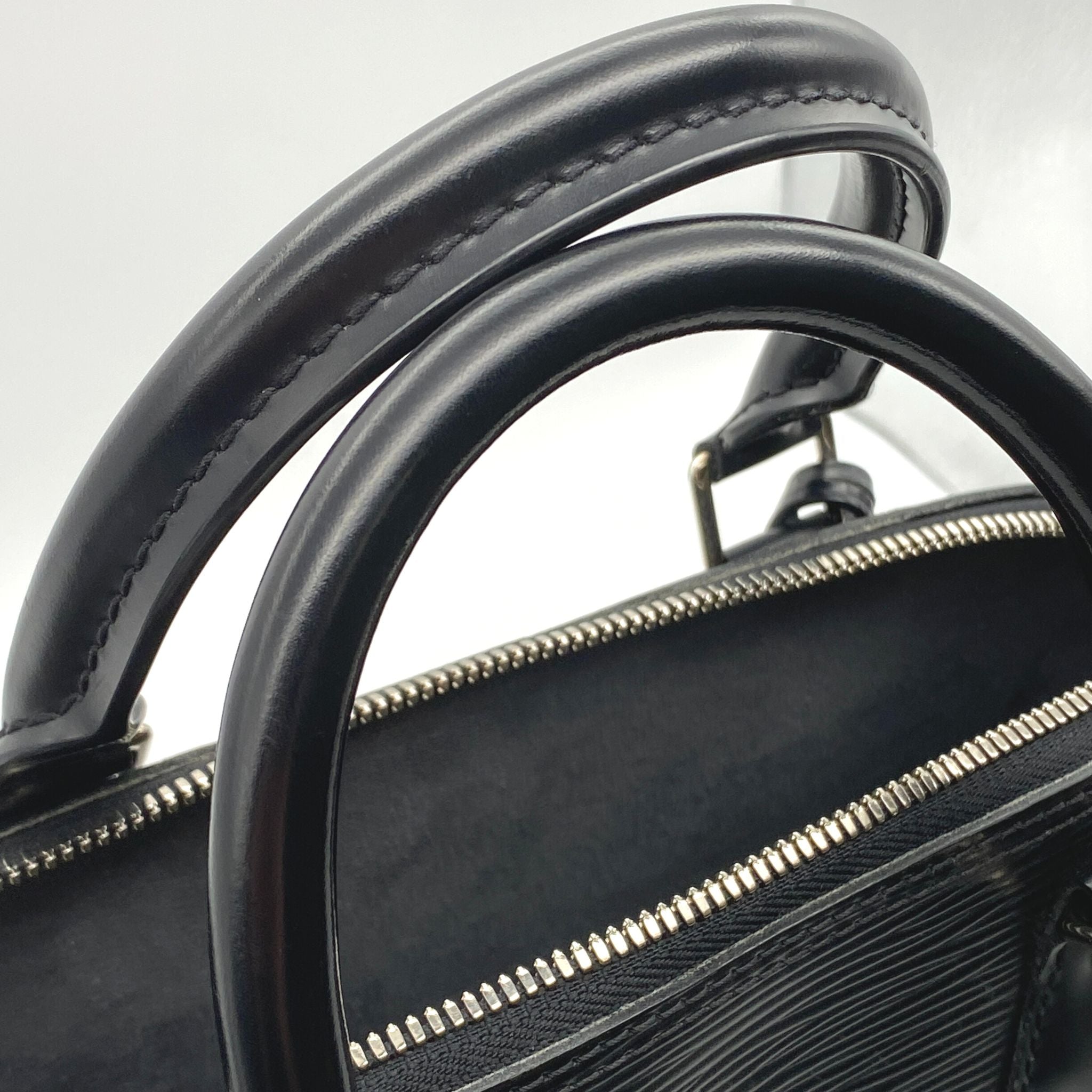 Louis Vuitton Alma MM Black Epi Leather Satchel Handbag – Mills Jewelers &  Loan