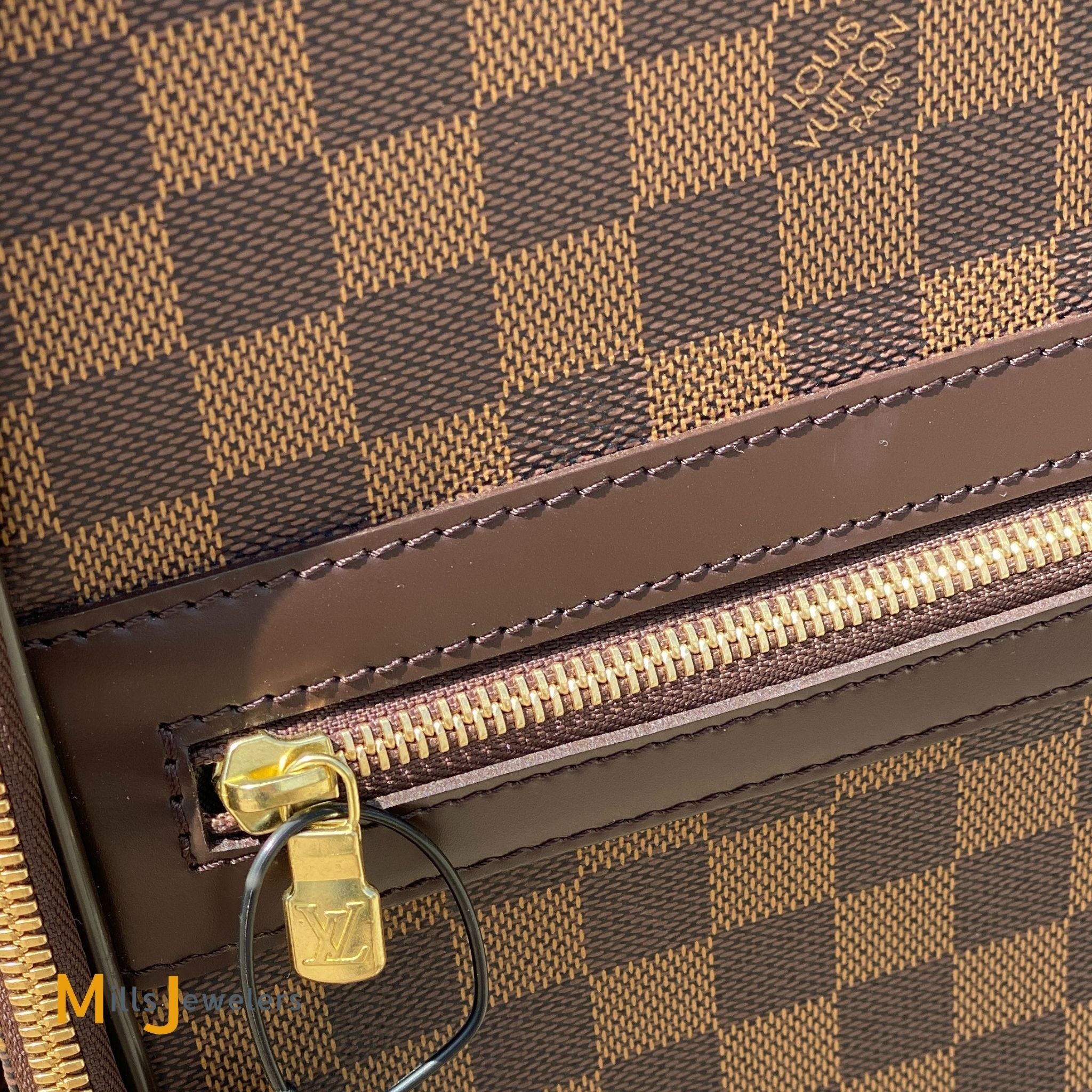 Pegase cloth travel bag Louis Vuitton Brown in Cloth - 26826826