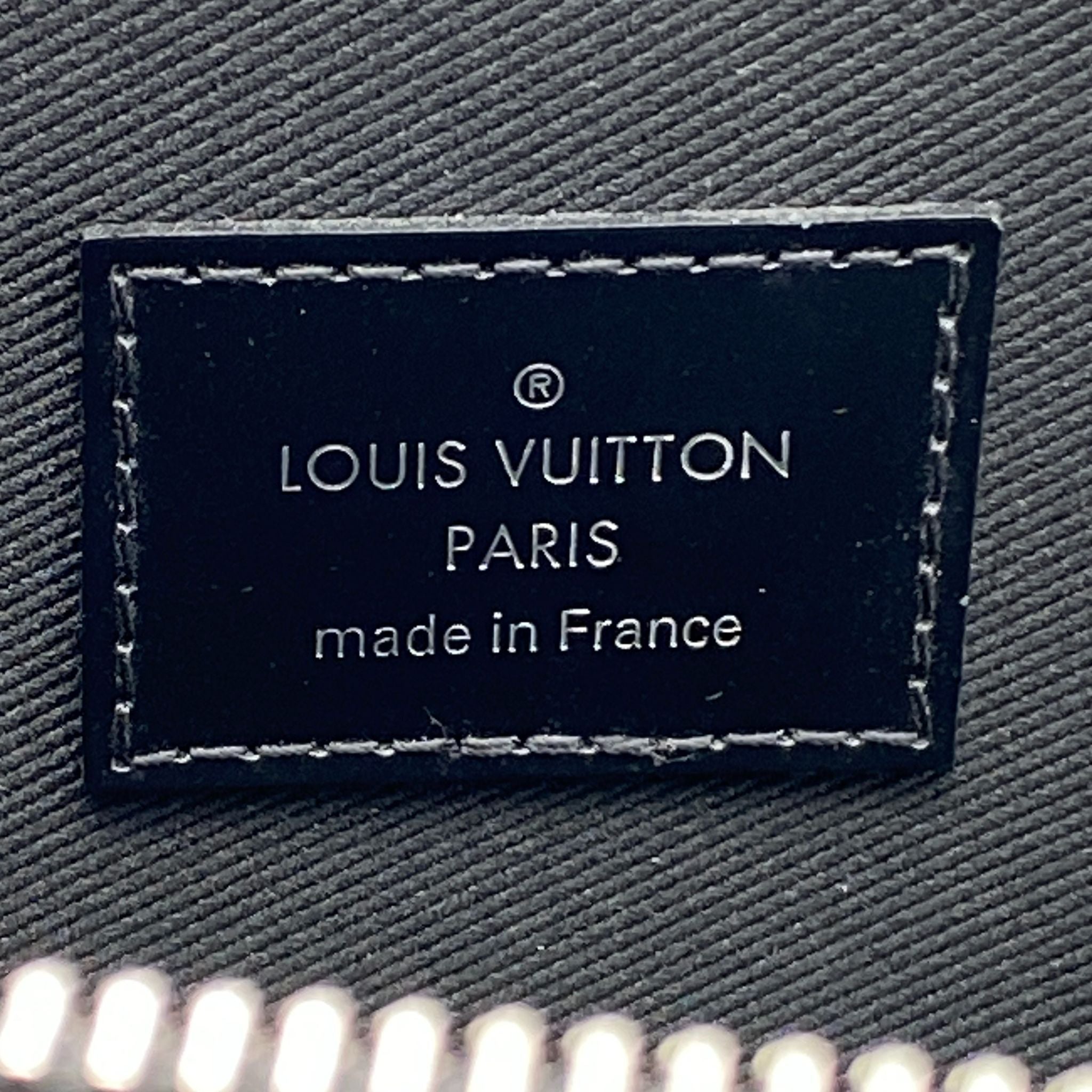 Louis Vuitton Medium Pochette Damier Graphite