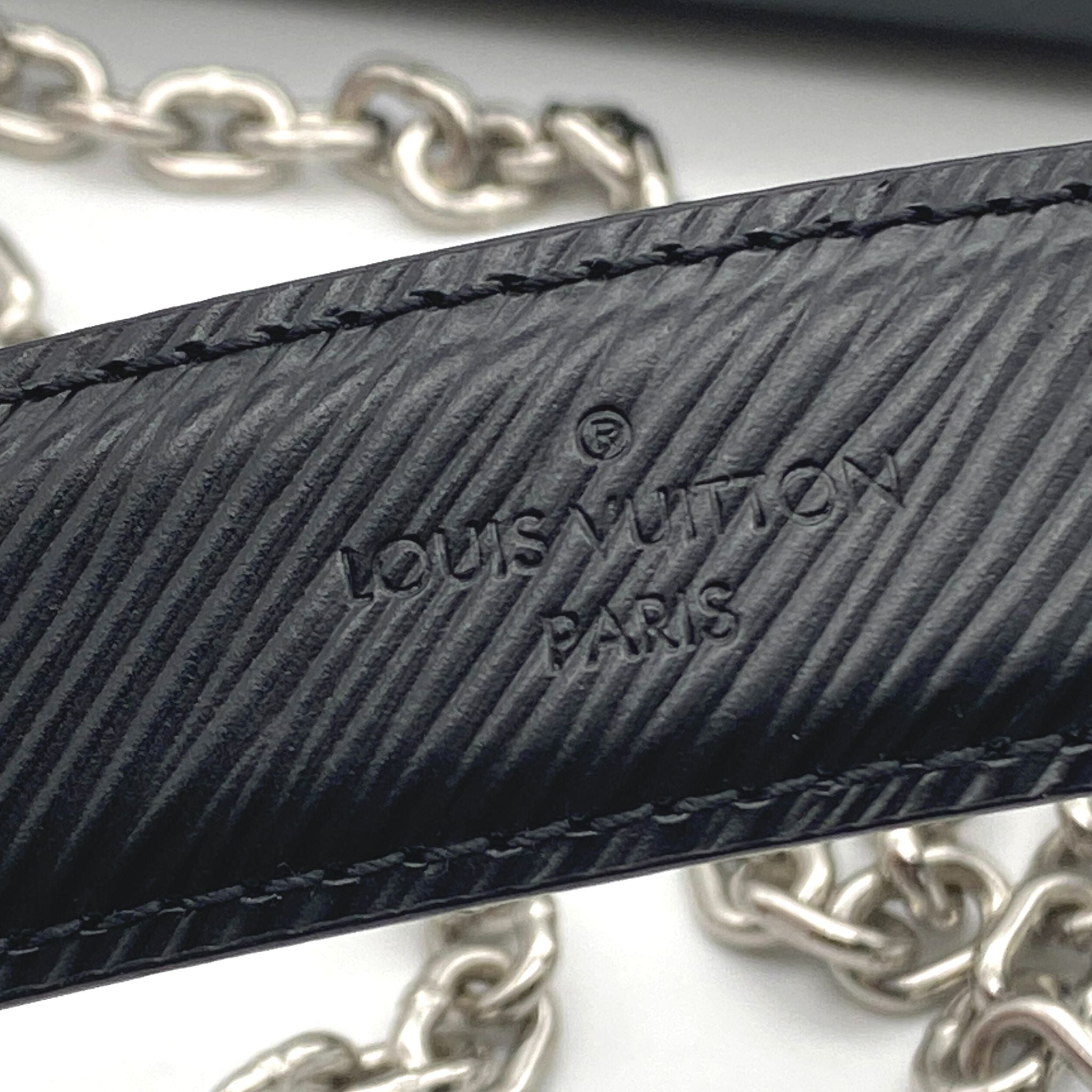 Twist long chain wallet leather crossbody bag Louis Vuitton Black