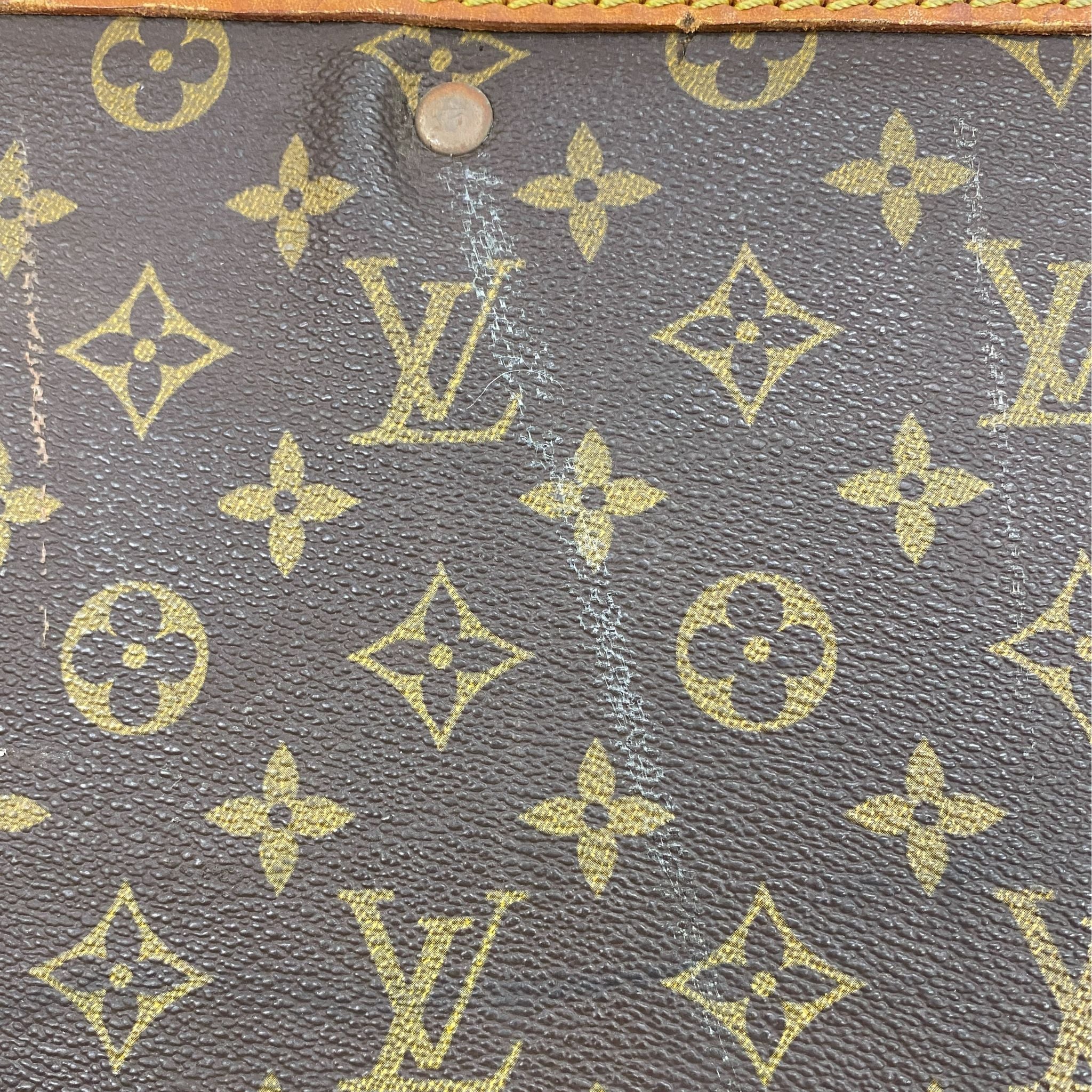 Louis Vuitton Stratos Jumbo Vintage Suitcase X-Large Monogram Canvas ***
